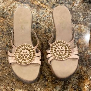 Colleen Cordero wedge